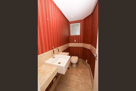 Apartamento para alugar com 218m², 5 quartos e 3 vagas