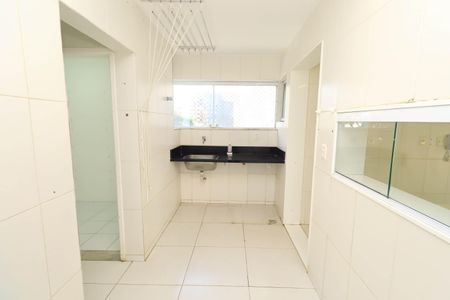 Apartamento para alugar com 218m², 5 quartos e 3 vagas
