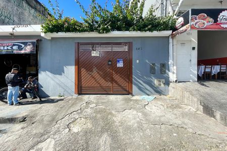 Casa para alugar com 300m², 3 quartos e 4 vagas Casa para alugar com 300m², 3 quartos e 4 vagasPlaca