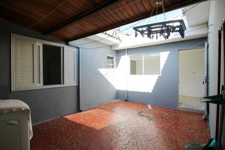 Casa para alugar com 300m², 3 quartos e 4 vagas Casa para alugar com 300m², 3 quartos e 4 vagasLavanderia