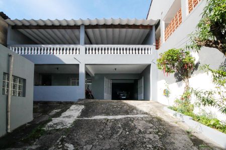 Garagem de casa para alugar com 3 quartos, 300m² em Jardim Rosalina, Cotia