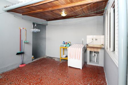 Casa para alugar com 300m², 3 quartos e 4 vagas Casa para alugar com 300m², 3 quartos e 4 vagasLavanderia