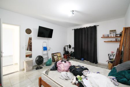 Casa para alugar com 300m², 3 quartos e 4 vagas Casa para alugar com 300m², 3 quartos e 4 vagasQuarto 2