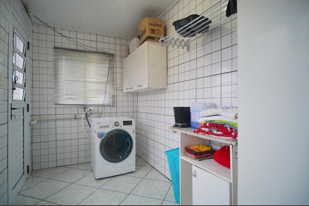 Casa à venda com 200m², 3 quartos e 2 vagasÁrea de Serviço