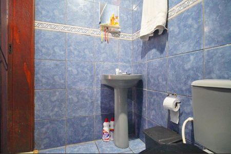 Casa à venda com 200m², 3 quartos e 2 vagasBanheiro 3