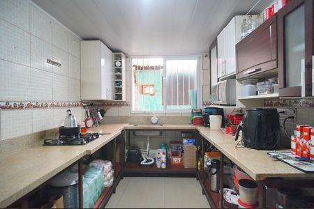 Casa à venda com 200m², 3 quartos e 2 vagascozinha 2