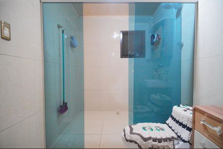 Casa à venda com 200m², 3 quartos e 2 vagasBanheiro 1