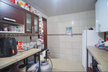 Casa à venda com 200m², 3 quartos e 2 vagascozinha 2
