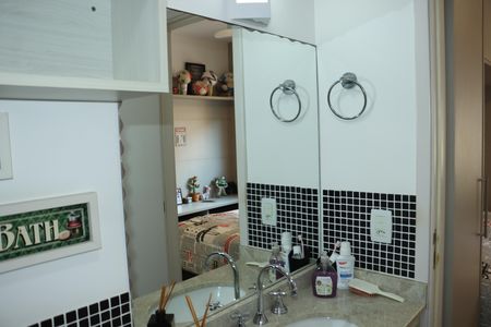 Apartamento para alugar com 200m², 3 quartos e 3 vagasBanheiro da Suíte