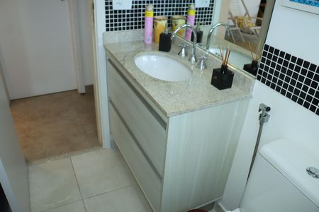Apartamento para alugar com 200m², 3 quartos e 3 vagasBanheiro social