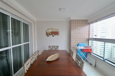 Varanda de apartamento para alugar com 3 quartos, 89m² em Vila Alzira, Guarujá