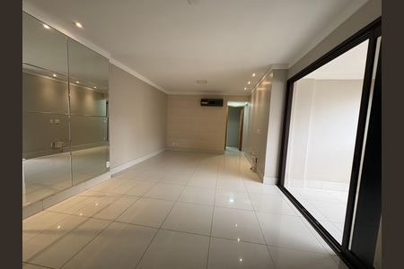 Apartamento à venda com 100m², 3 quartos e 2 vagas Apartamento à venda com 100m², 3 quartos e 2 vagasSala