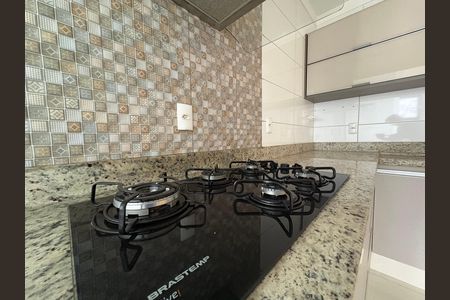 Apartamento à venda com 100m², 3 quartos e 2 vagas Apartamento à venda com 100m², 3 quartos e 2 vagasFogão