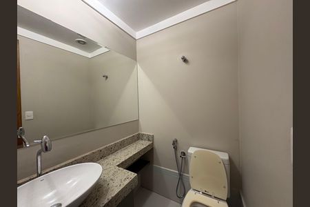 Apartamento à venda com 100m², 3 quartos e 2 vagas Apartamento à venda com 100m², 3 quartos e 2 vagasBanheiro Social