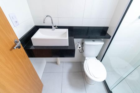 Apartamento para alugar com 45m², 2 quartos e 1 vaga Apartamento para alugar com 45m², 2 quartos e 1 vagaBanheiro