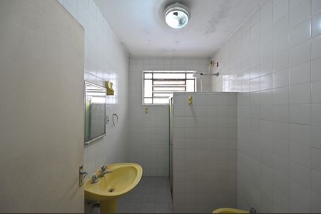 Casa para alugar com 180m², 3 quartos e 2 vagasBanheiro Social 1