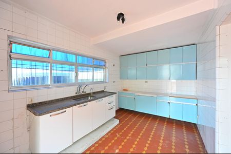 Casa para alugar com 180m², 3 quartos e 2 vagasCozinha