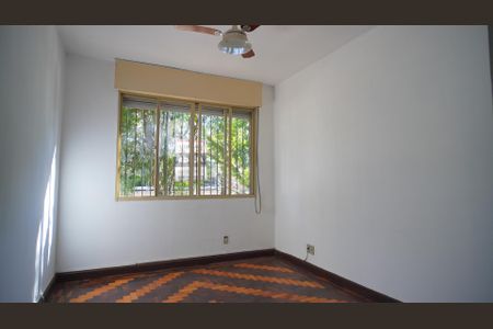 Sala  de apartamento para alugar com 3 quartos, 80m² em Petrópolis, Porto Alegre