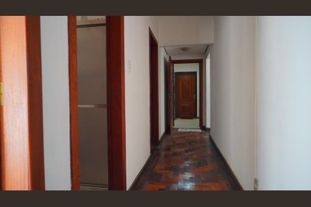 Apartamento à venda com 80m², 3 quartos e sem vaga Apartamento à venda com 80m², 3 quartos e sem vagaCorredor