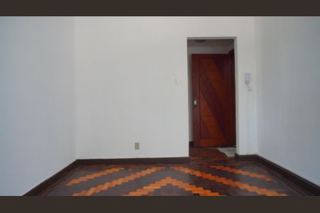 Sala  de apartamento para alugar com 3 quartos, 80m² em Petrópolis, Porto Alegre