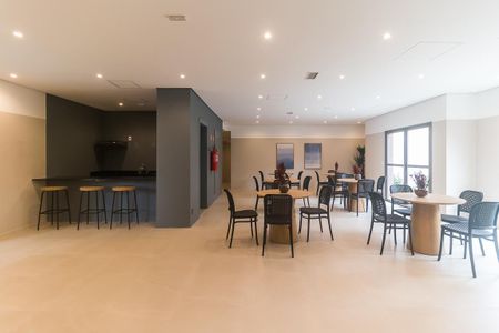 Apartamento para alugar com 50m², 2 quartos e 1 vaga Apartamento para alugar com 50m², 2 quartos e 1 vagaÁrea comum - Salão de festas