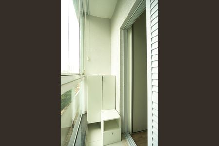 Casa de condomínio à venda com 118m², 3 quartos e 4 vagas Casa de condomínio à venda com 118m², 3 quartos e 4 vagasVaranda do quarto 01
