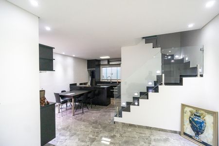 Casa de condomínio à venda com 118m², 3 quartos e 4 vagas Casa de condomínio à venda com 118m², 3 quartos e 4 vagasSala