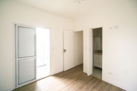 Casa de condomínio à venda com 118m², 3 quartos e 4 vagas Casa de condomínio à venda com 118m², 3 quartos e 4 vagasSuíte