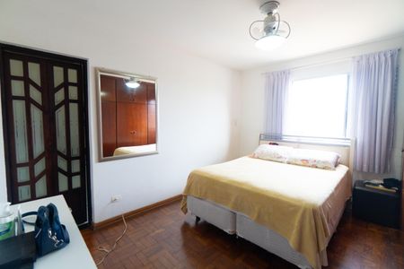 Casa à venda com 180m², 4 quartos e 3 vagasSuite