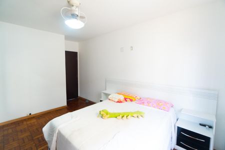Casa à venda com 180m², 4 quartos e 3 vagasQuarto 1