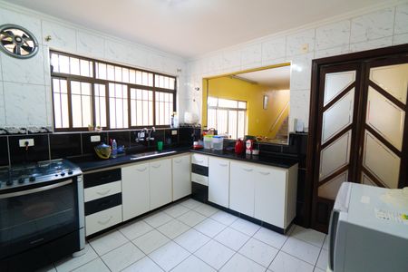 Casa à venda com 180m², 4 quartos e 3 vagasCozinha