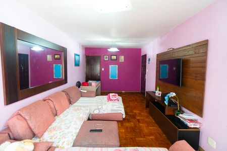 Casa à venda com 180m², 4 quartos e 3 vagasSala