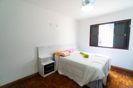 Casa à venda com 180m², 4 quartos e 3 vagasQuarto 1