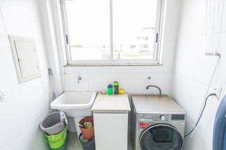 Apartamento à venda com 180m², 3 quartos e 2 vagas Apartamento à venda com 180m², 3 quartos e 2 vagasArea de serviço