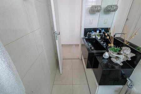 banheiro de apartamento à venda com 3 quartos, 180m² em Indaiá, Belo Horizonte