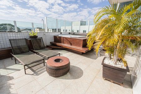 Cobertura / espaço gourmet e hidro de apartamento à venda com 3 quartos, 180m² em Indaiá, Belo Horizonte