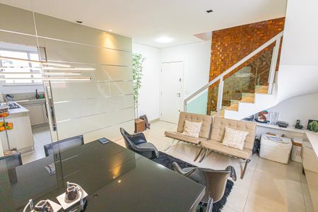 Apartamento à venda com 180m², 3 quartos e 2 vagas Apartamento à venda com 180m², 3 quartos e 2 vagasSala