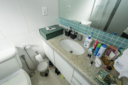 Suíte Banheiro de apartamento à venda com 3 quartos, 180m² em Indaiá, Belo Horizonte