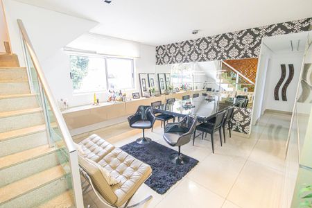 Sala de apartamento à venda com 3 quartos, 180m² em Indaiá, Belo Horizonte