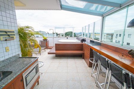Apartamento à venda com 180m², 3 quartos e 2 vagas Apartamento à venda com 180m², 3 quartos e 2 vagasArea gourmet/ cobertura