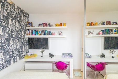 Apartamento à venda com 180m², 3 quartos e 2 vagas Apartamento à venda com 180m², 3 quartos e 2 vagasQuarto 2