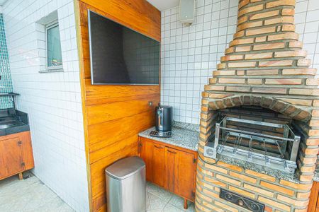 Apartamento à venda com 180m², 3 quartos e 2 vagas Apartamento à venda com 180m², 3 quartos e 2 vagasArea gourmet/ cobertura