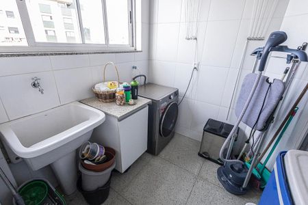 area de serviço de apartamento à venda com 3 quartos, 180m² em Indaiá, Belo Horizonte