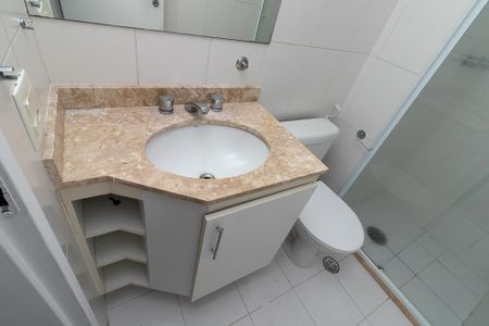 Apartamento à venda com 67m², 2 quartos e 1 vaga Apartamento à venda com 67m², 2 quartos e 1 vagaBanheiro da Suíte