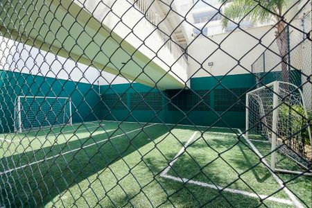 Apartamento à venda com 67m², 2 quartos e 1 vaga Apartamento à venda com 67m², 2 quartos e 1 vagaÁrea comum - Campo de Futebol