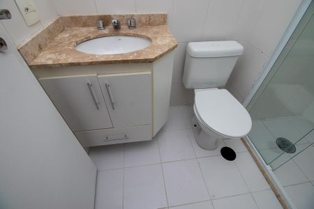 Apartamento à venda com 67m², 2 quartos e 1 vaga Apartamento à venda com 67m², 2 quartos e 1 vagaBanheiro