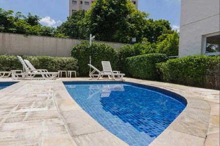 Apartamento à venda com 67m², 2 quartos e 1 vaga Apartamento à venda com 67m², 2 quartos e 1 vagaÁrea comum - Piscina
