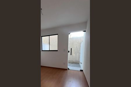 Casa para alugar com 50m², 1 quarto e 1 vaga Casa para alugar com 50m², 1 quarto e 1 vagaStudio
