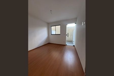 Casa para alugar com 1 quarto, 50m² em Lagoinha, São Gonçalo