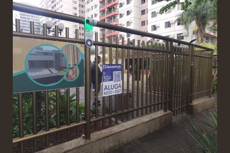 Apartamento para alugar com 220m², 4 quartos e 2 vagas Apartamento para alugar com 220m², 4 quartos e 2 vagasFachada
